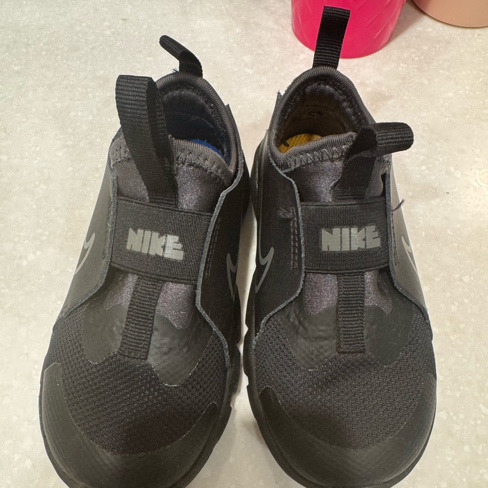 Nike toddler sneakers